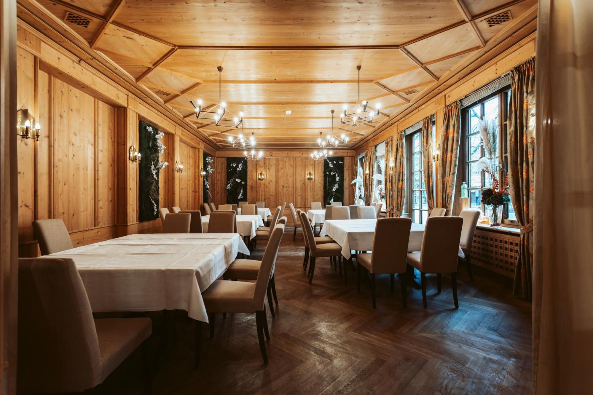 Hotel Goldene Sonne 4*