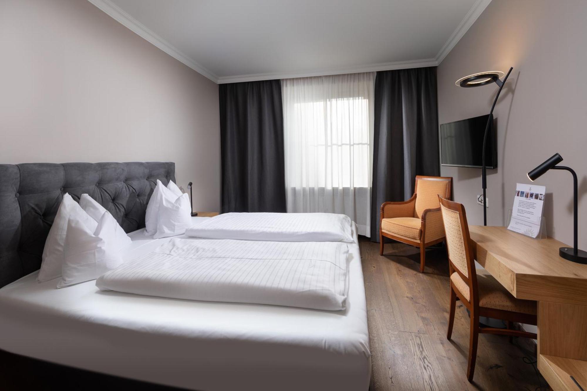 Goldene Sonne Hotel 4*